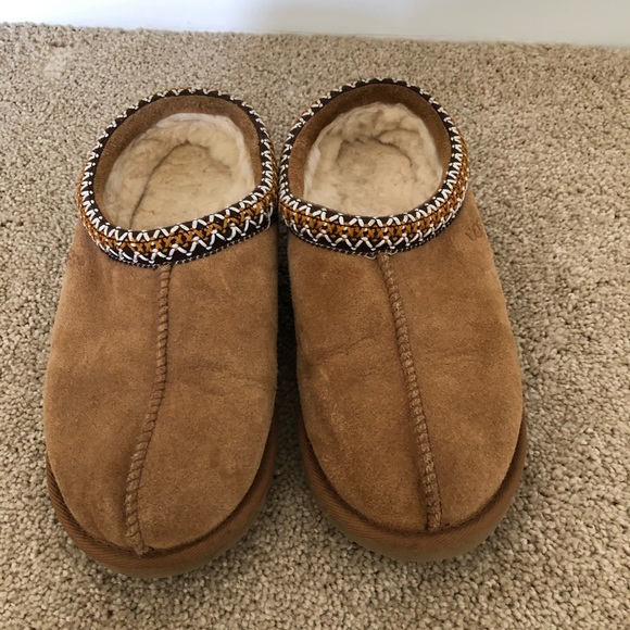 ugg tasman size 7